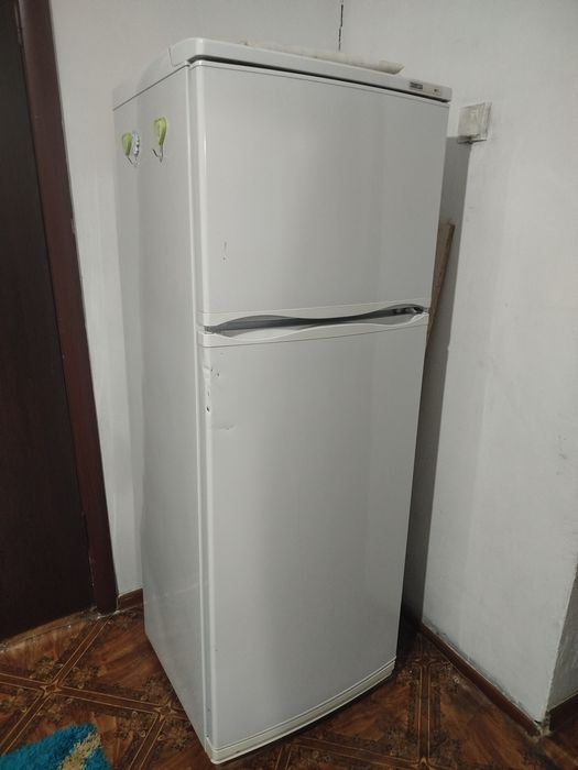 Холодиьник на запчасть