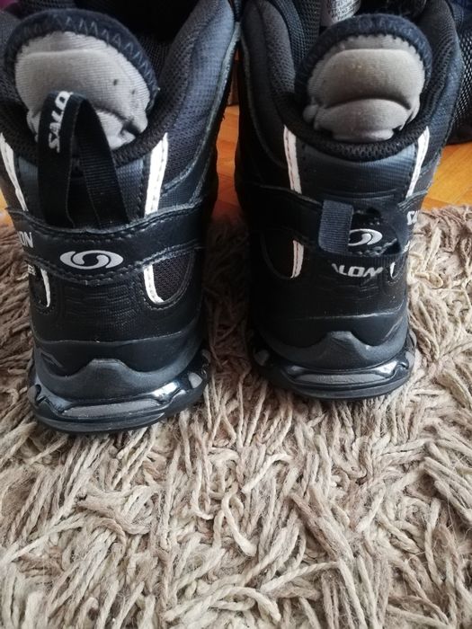 Оригинален Salomon  Gore-tex номер 45  1/3