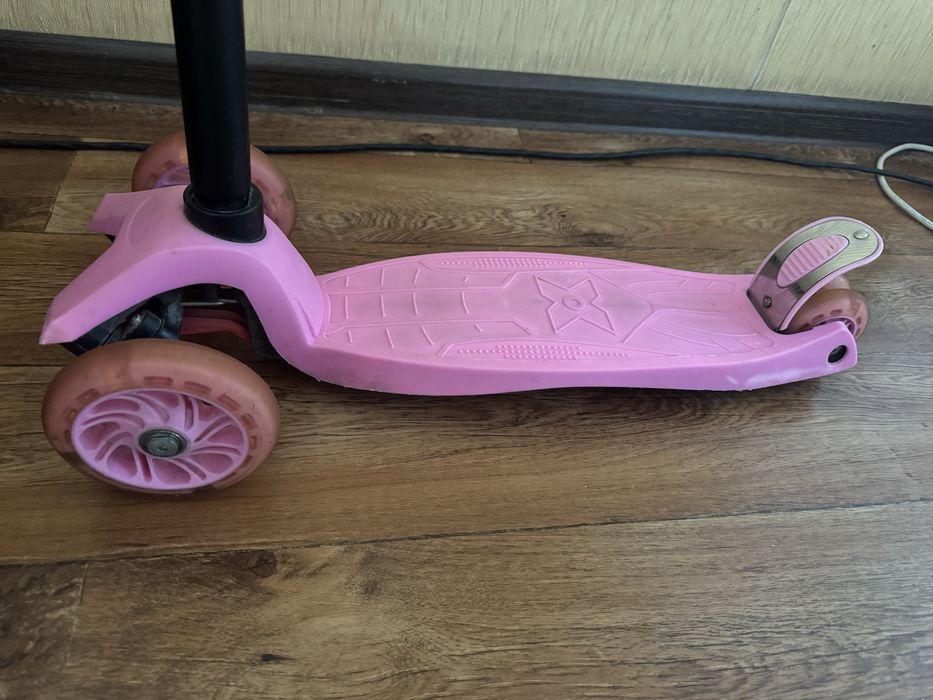 Самокат детскии