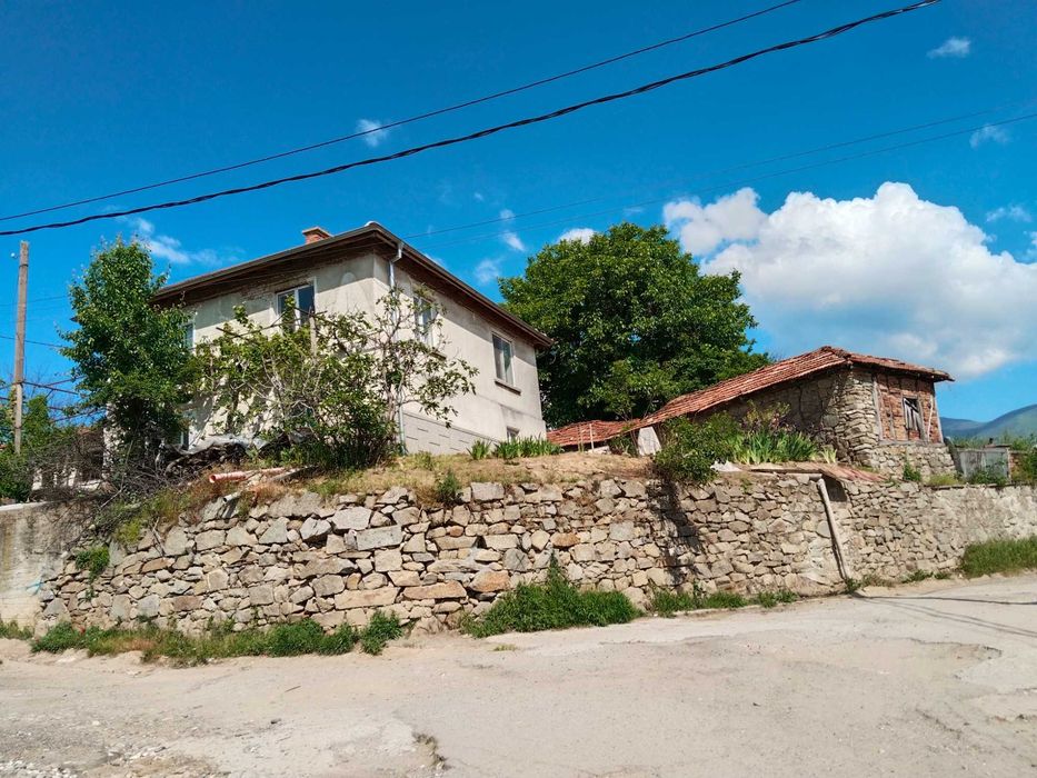 Продава се Къща в Калофер - 150 кв.м за 580 €/кв.м - Снимка #1