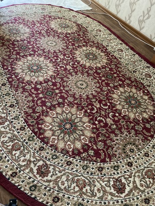 Продам ковер срочно, самовызов район КЖБИ