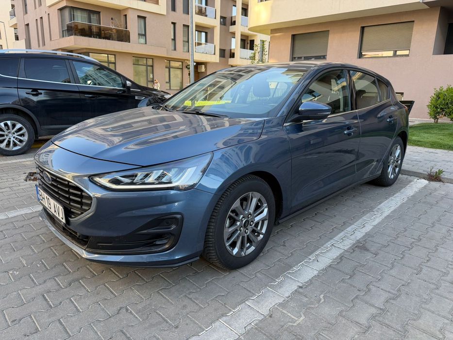 Ford Focus 155 CP, Distronic radar, incalz volan scaune, Navi mare