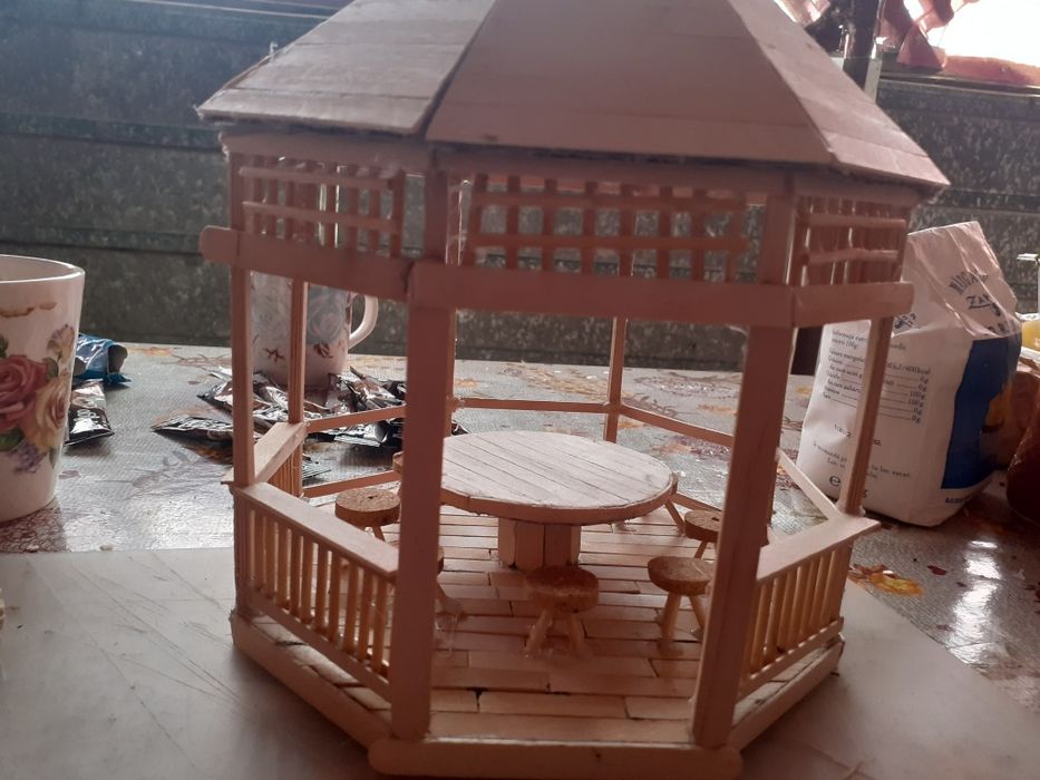 Vând foișor veioza in miniatură