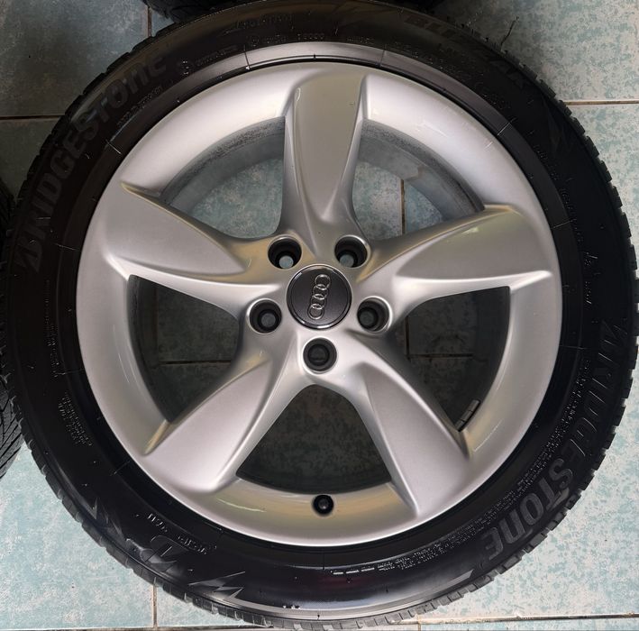Jante aliaj R17 originale AUDI A4 A5 A6 225/50/17 Bridgestone M+S