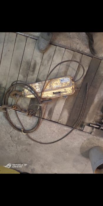 Продам ручную лебедку,таль 1.6т СССР