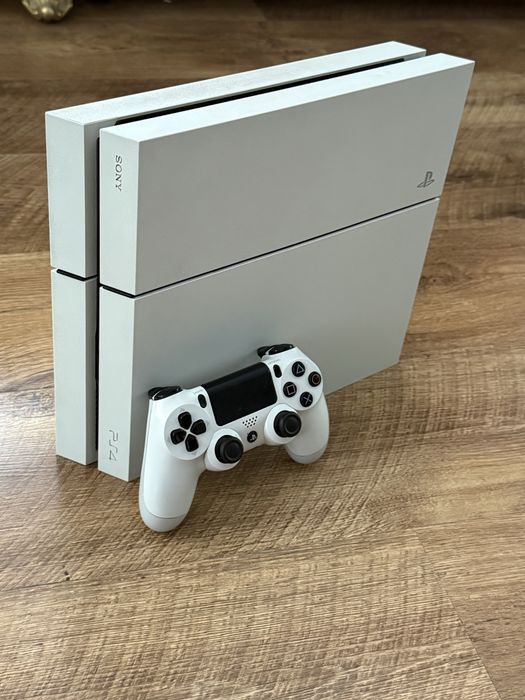 Playstation 4 fat, японская, прошитая