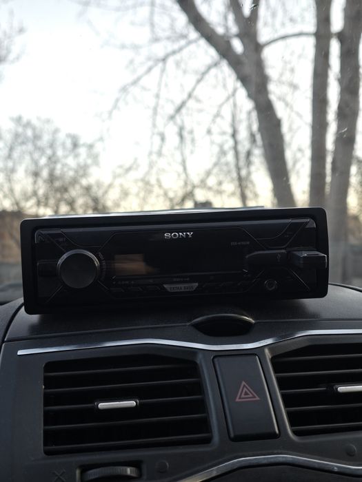 Магнитола SONY DSX-A110UW