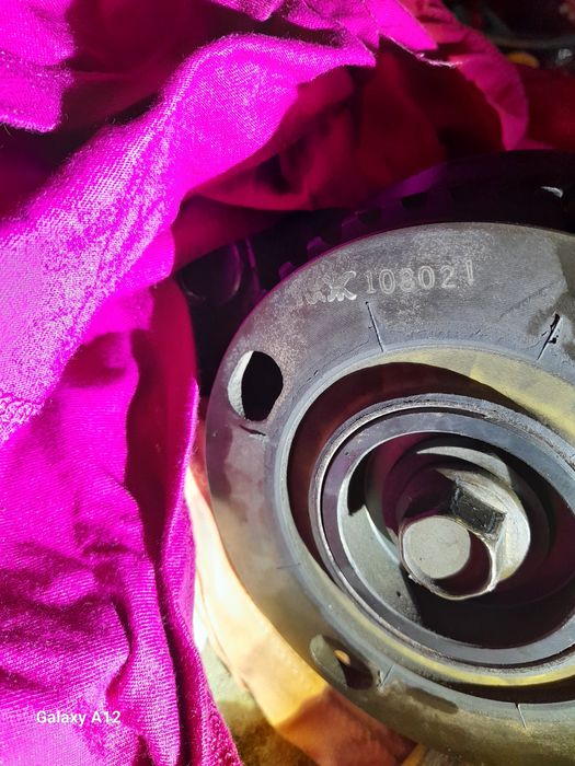 Глава за части на мазда TD, 323ф, 101кс, 2001година