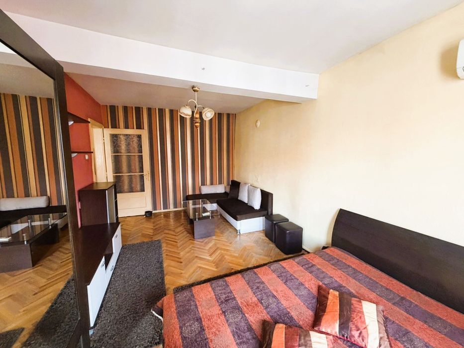 1-стаен в София-Център площ 50 цена 550