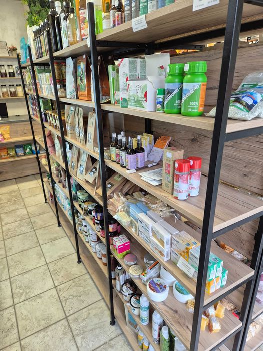 Оборудване за Магазин Стелажи Мебели