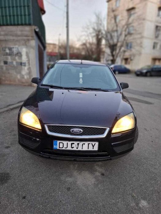 Vand Ford Focus M1 2005
