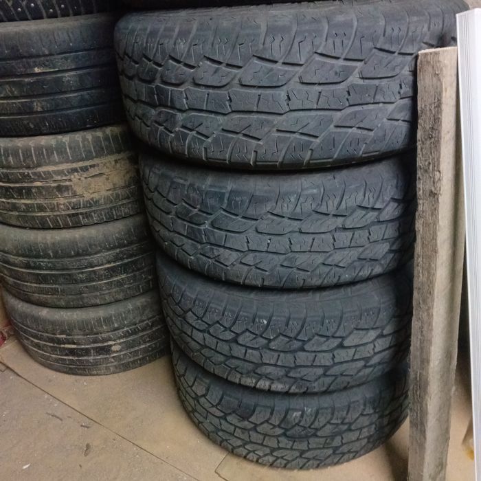 Резина шина колесо  продам резину 285/60/18