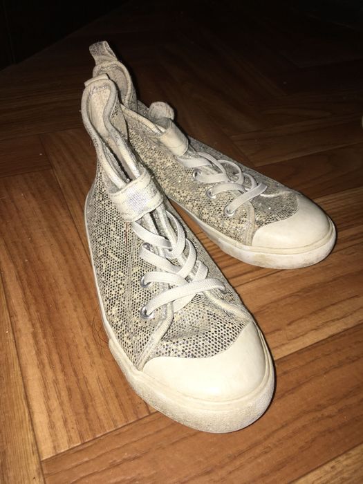 Кецове (стелка 18 см.), с подарък дънкови платненки и кроксове