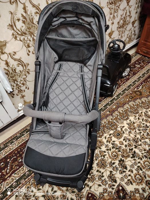 Детская коляска в отличном состоянии