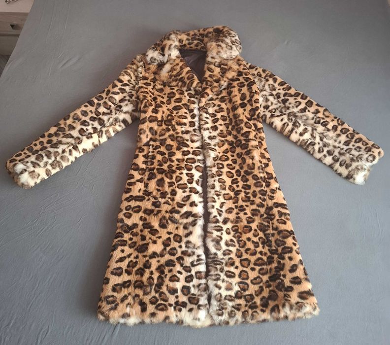 Палто от естествена кожа Индийски Леопард. Размер S. Произход Пакистан