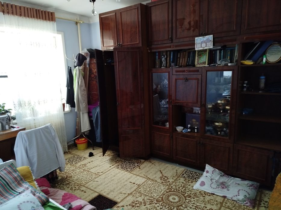 Уй сотилади 2 этажлик дом.