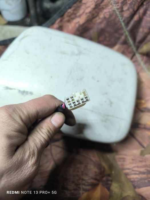 Зеркало на lexus -harrier правое