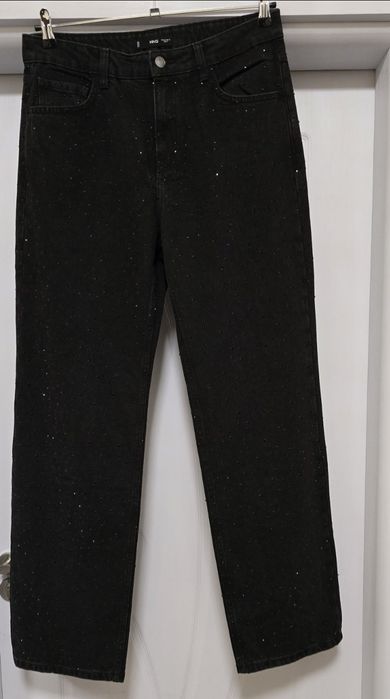 . Нови. Дамски оригинални дънки със камъчета.  MNG.