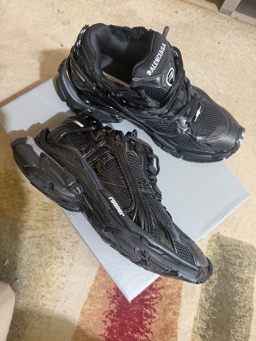 Balenciaga Runner LED