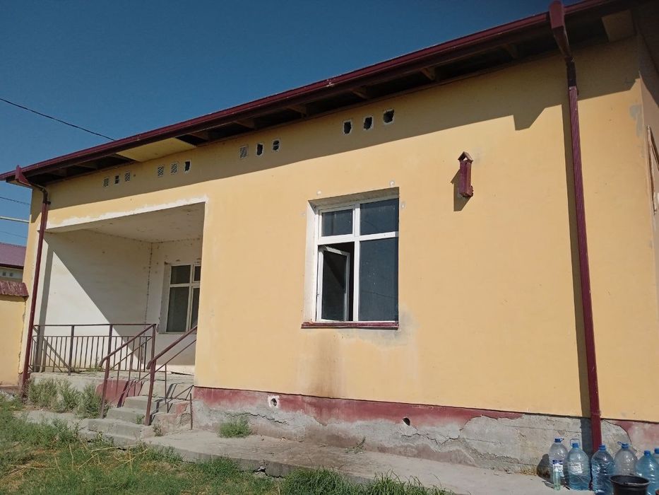 6 sotixli kottej sotiladi