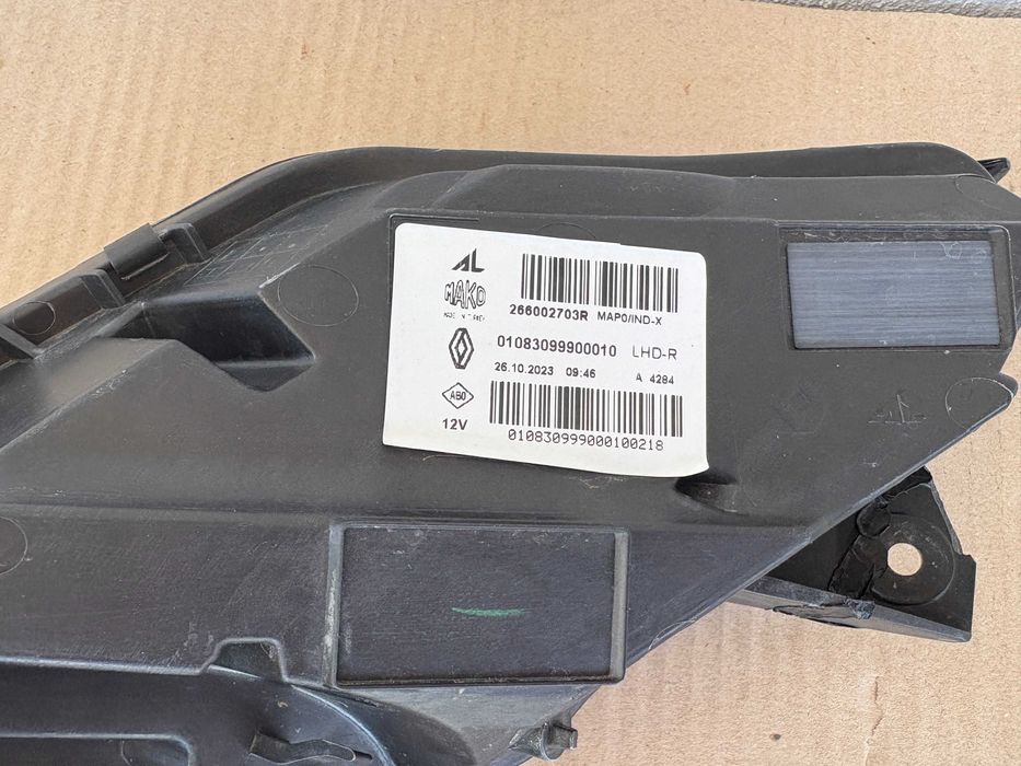 DRL lumina de zi dreapta Renault Clio 5 facelift dupa 2023 266002703R