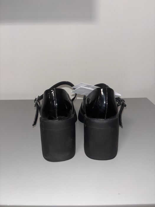 Обувки на ток