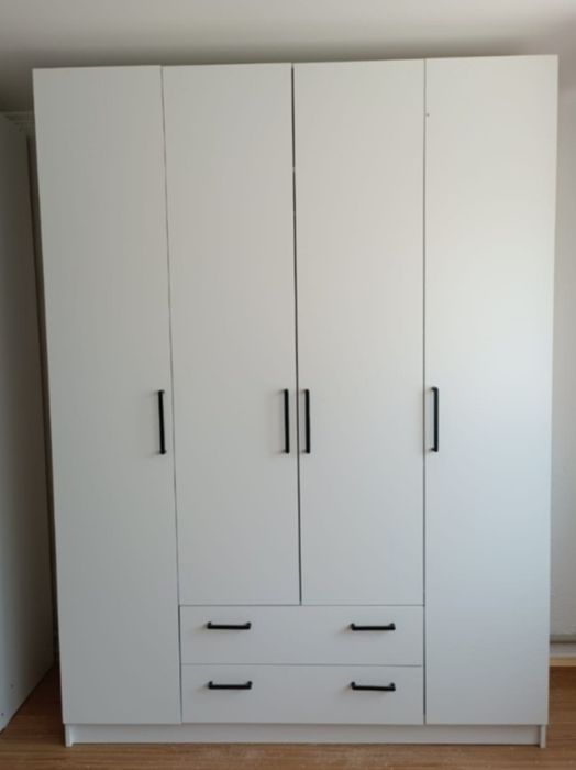 Шкаф продам для одежды