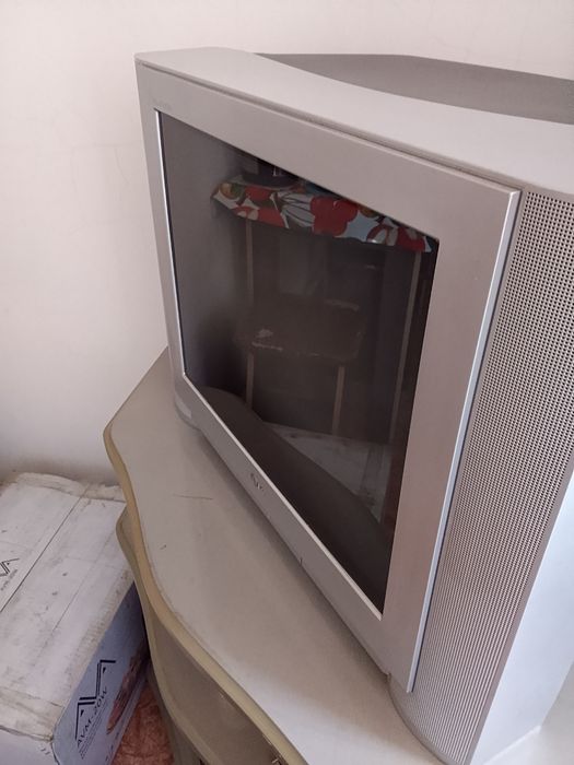 Продам телевизор LG