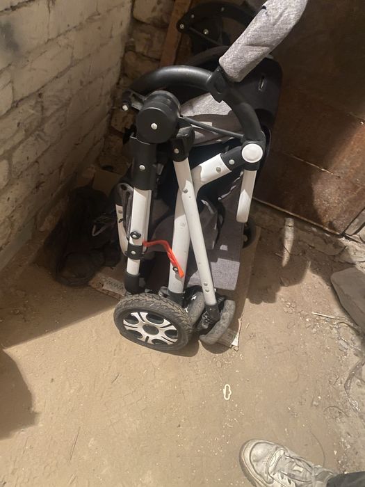 Продам летнюю коляску