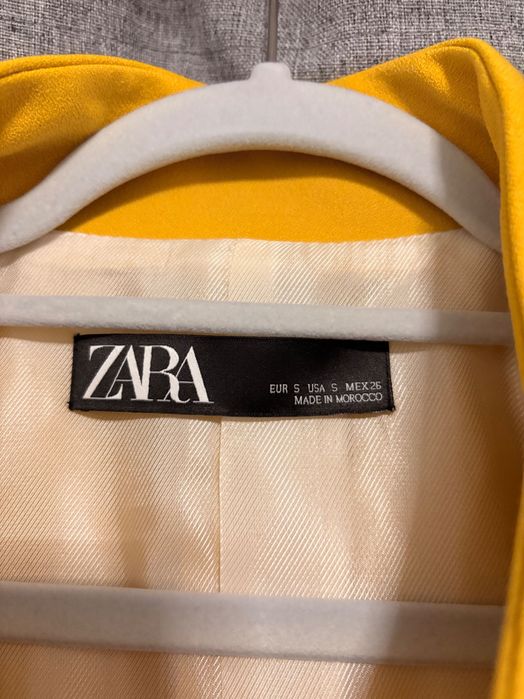 ZARA дамско дълго сако / блейзър – жълто, размер S