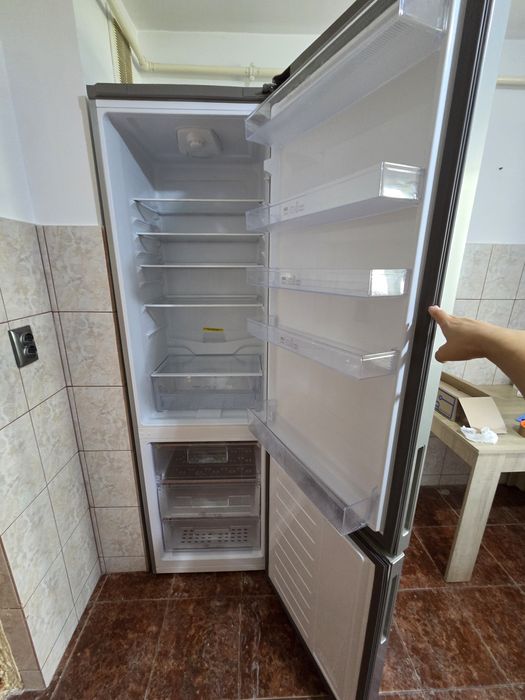 Frigider Arctic cu congelator Constanta