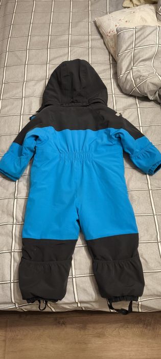 Продам детский зимний комбинезон