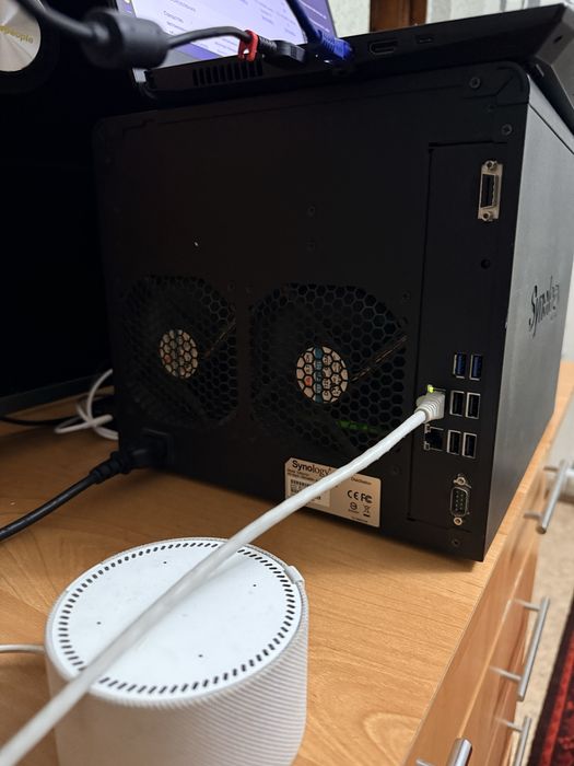 Synology DiskStation DS2413+ — сетевое хранилище (NAS) на 12 дисков