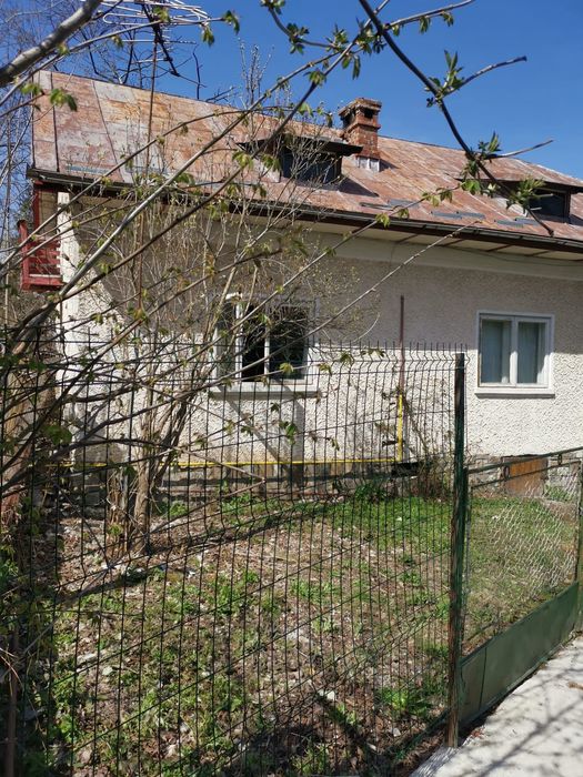 Oportunitate rară:casă individuală + teren 444mp,central in Sinaia-locuinta sau dezvoltare imobiliara!