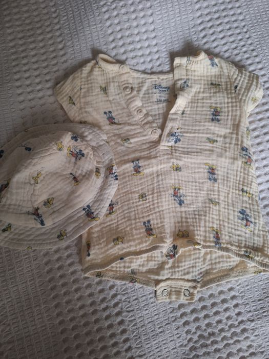Body muselina și pălărie soare, Primark, 68 cm, 3-6 luni