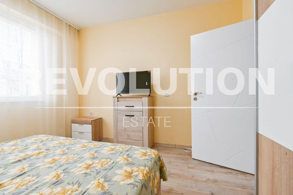 Двустаен апартамент в ж.к. Дружба 1.