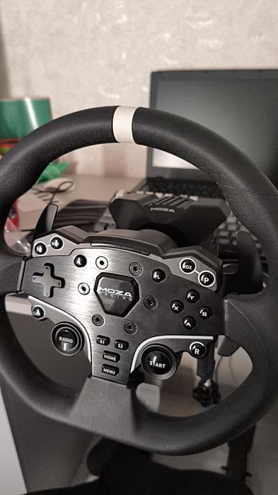 Продам руль Moza R3 (подходит для ПК).