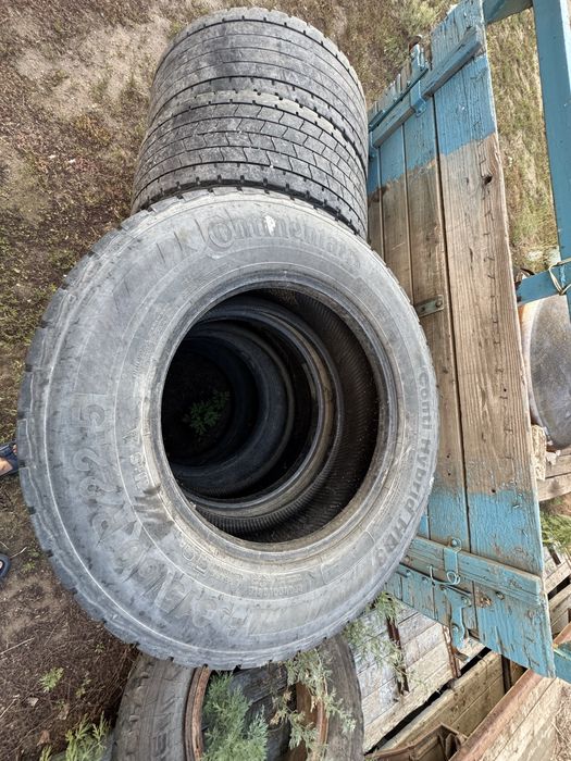 Продам шины на грузовое авто