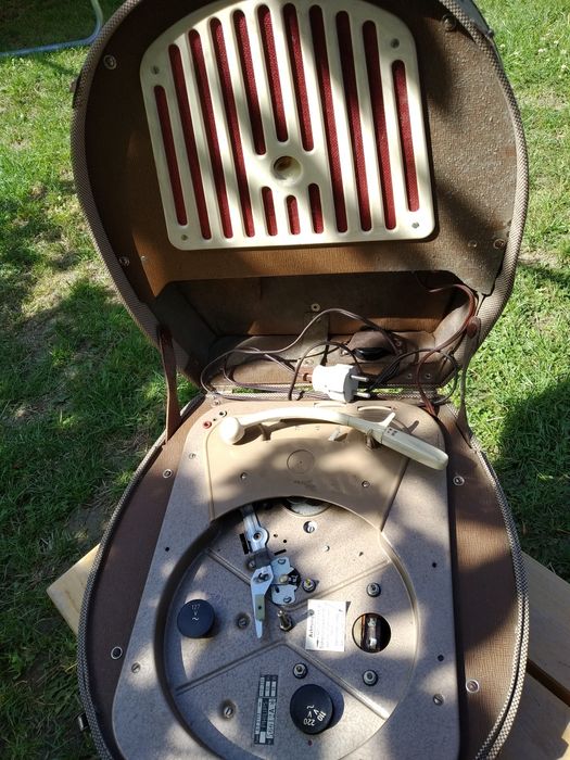 Vind picap vechi PHILIPS AG 2113 NR 56612A 110-220V