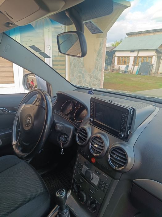 Vând Opel Antara