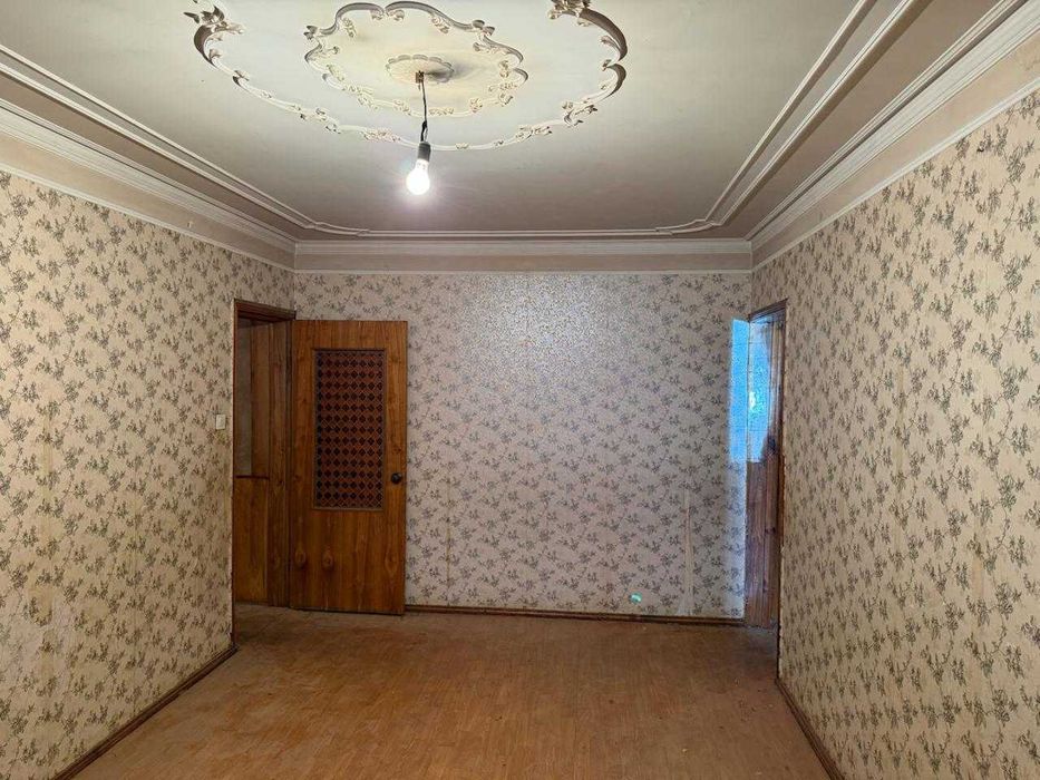 Продается 3 комнатная квартира (31)