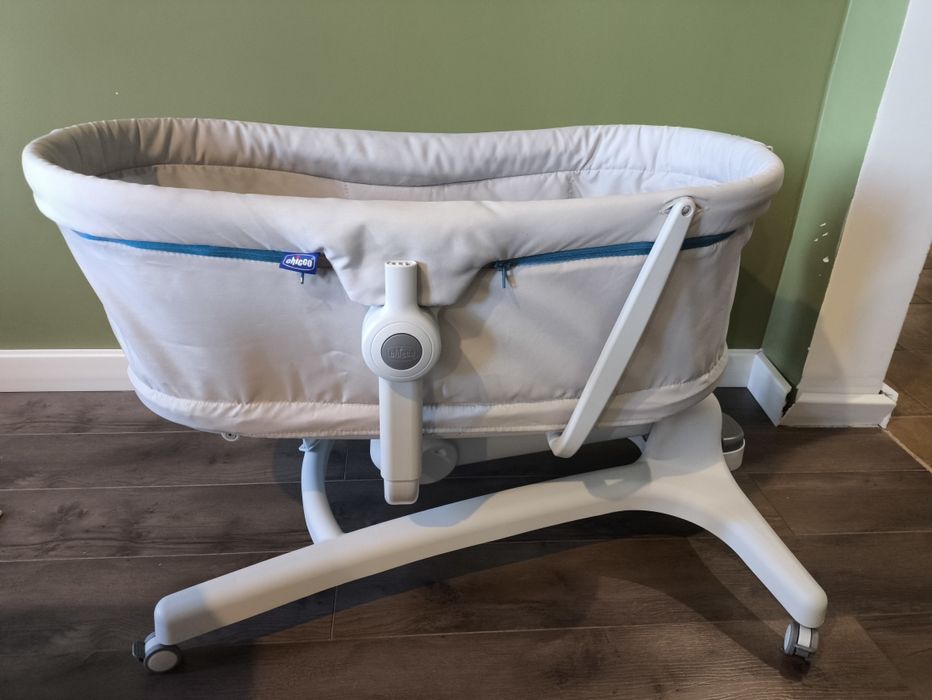 Продам люльку-стульчик Chicco, оригинал