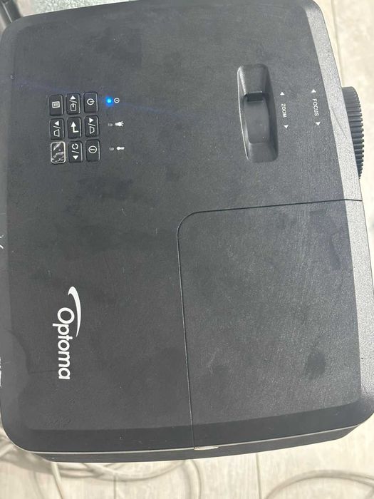 продам дешево проекторы