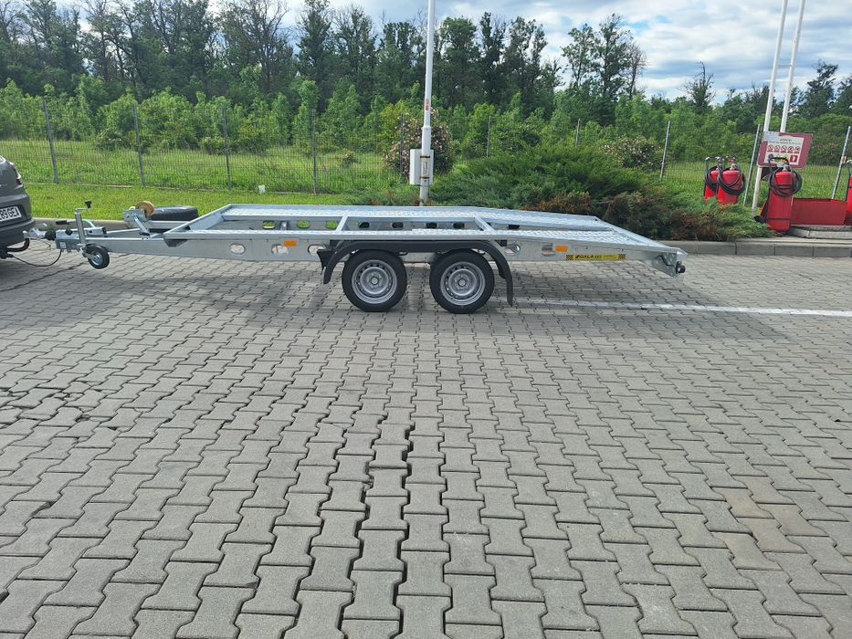 Inchiriez/inchiriere/remorca platforma/trailer auto 2000 kg
