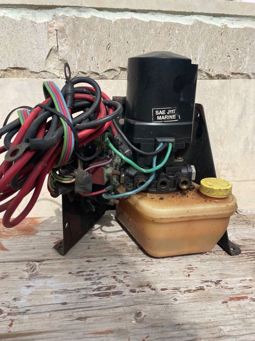 Хидравлична помпа за зет колона Mercruiser