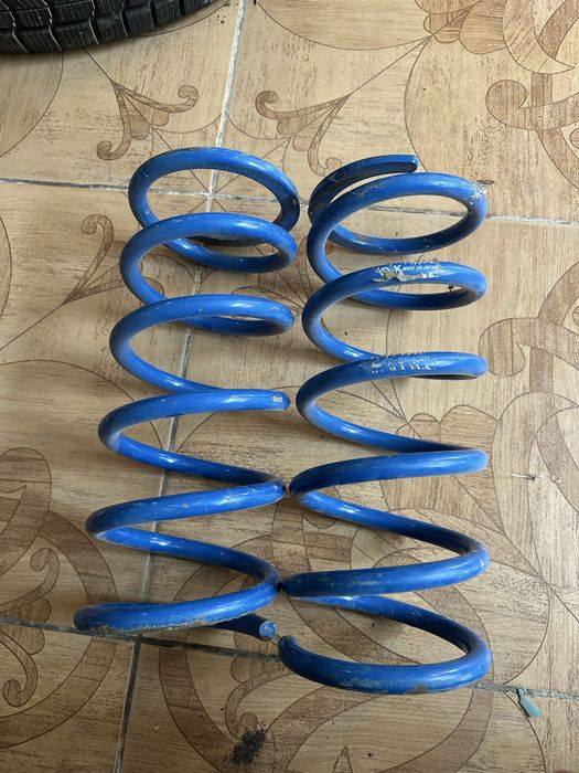 Задние пружины на Альфард