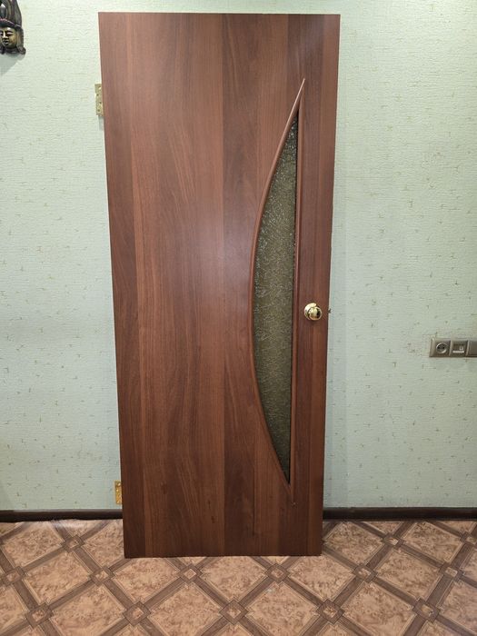 Продам  межкомнатные двери