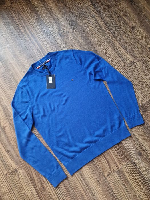 Страхотен мъжки пуловер TOMMY HILFIGER размер М,  нов с етикет,