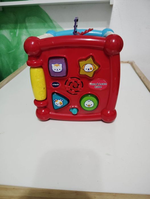 Vând jucari interactive