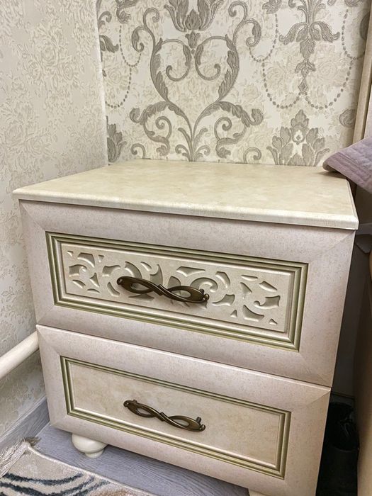 Спальный гарнитур